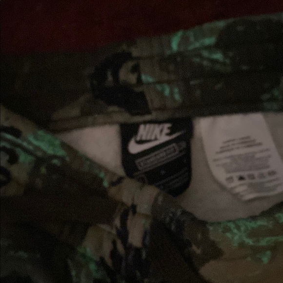 Nike and Jordan Camo Joggers new condition - Picture 5 of 8